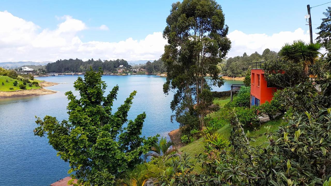 Ecolodge Bahia Del Penon Guatapé Exterior foto