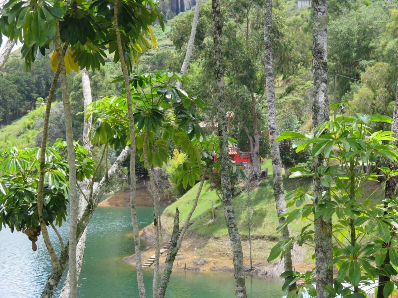 Ecolodge Bahia Del Penon Guatapé Exterior foto